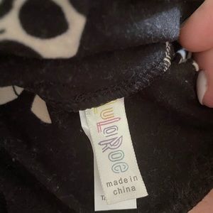 LULAROE leggings tall and curvy, excellent condition, never worn